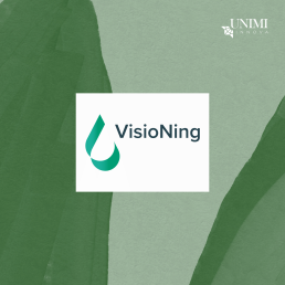 logo VISIONING su sfondo verde